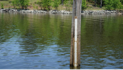 Sistem Pemancar Ketinggian Air Terapung Berbasis IoT