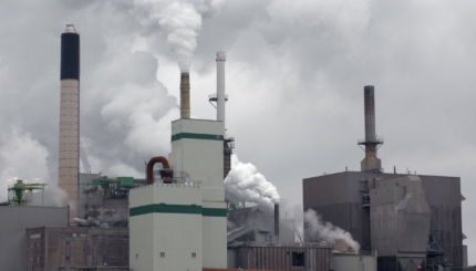 Sensor Tingkat Ultrasonik NNon-Sentuh Berbasis IoT