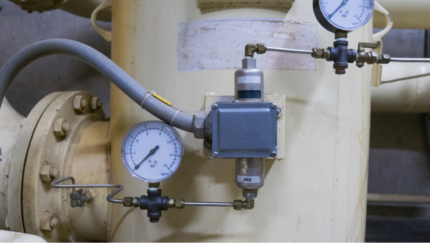 Perbandingan Saklar Tekanan Elektronik dan Sensor Tekanan