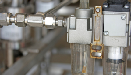 Saluran Terbuka Ultrasonik Flow Meter Berbasis IoT