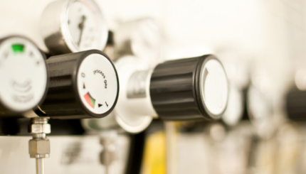 Clamp-on Ultrasonic Flow Meters Berbasis IoT