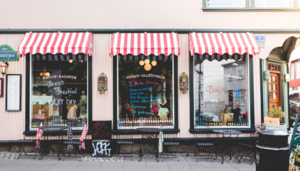 Mesin Penjualan Otomatis Berbasis IoT